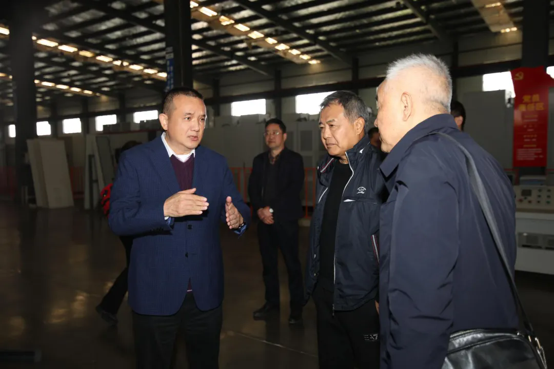 看見未來，才有未來?——中國服務(wù)型制造產(chǎn)業(yè)聯(lián)盟專家印建安一行赴大禹電氣考察指導